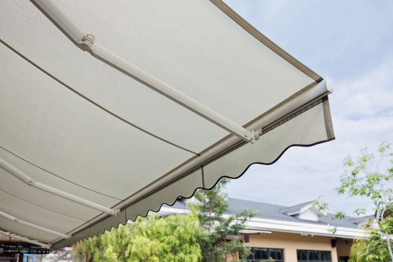 Retractable Awning Replacement in Napa, CA
